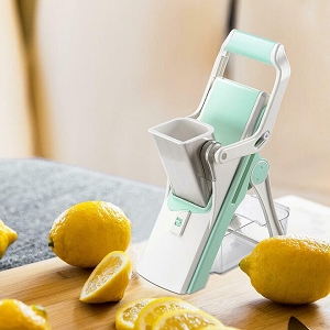 Safe Slicer Vegetable Chopper Adjustable with 5 Blades - LIVINGbasics® 