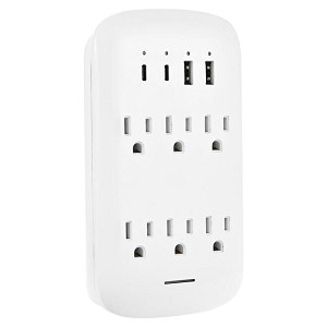 PrimeCables 6-Outlet Wall Surge Protector - 4 USB Ports, 900 Joules 