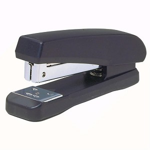 Westcott® Full Strip Stapler, 210 Standard Staples, Capacity of 18 Sheets 